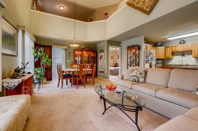 Photo - 1335 S Kingston St House