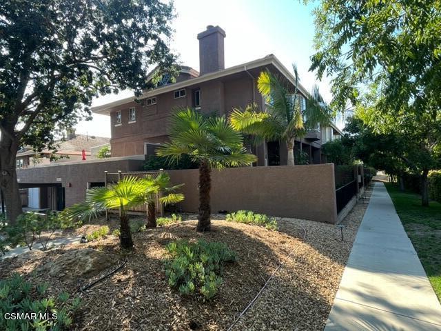 Foto del edificio - 279 N Skyline Dr