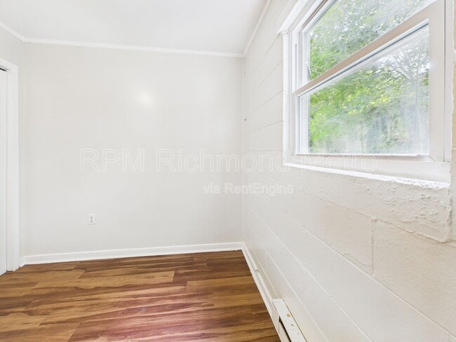 Building Photo - 923 N 20th St