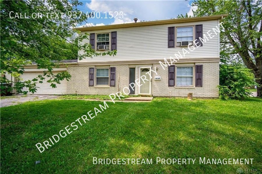 Primary Photo - Nice 4 bedroom, 1.5 bath home with 2 car a...