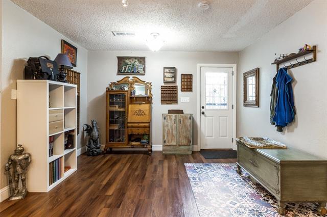 Foto del edificio - 9818 Smokefeather Ln