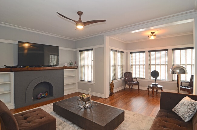 Foto del edificio - 4750 N Dover St