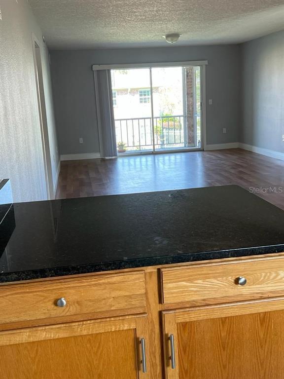 Foto del edificio - 4392 Lake Underhill Rd