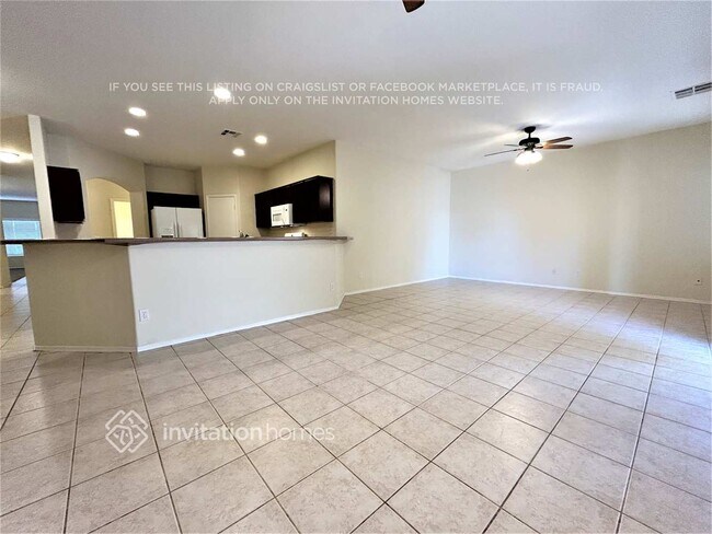 Foto del edificio - 15722 W Calavar Rd