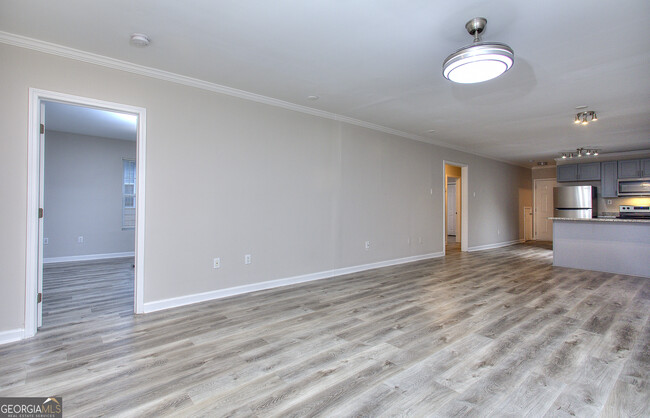 Building Photo - 1061 Fair St SW