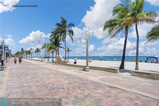 Building Photo - 3200 N Ocean Dr