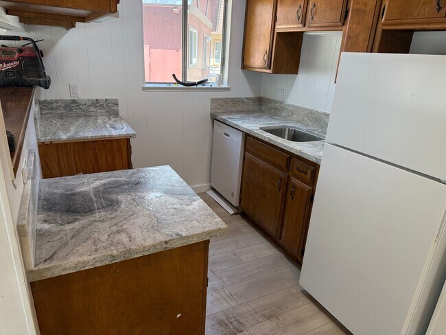 Foto del edificio - Highland Woods Neighborhood * Renovated 2 ...