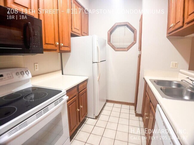 Foto del edificio - 708 11th St