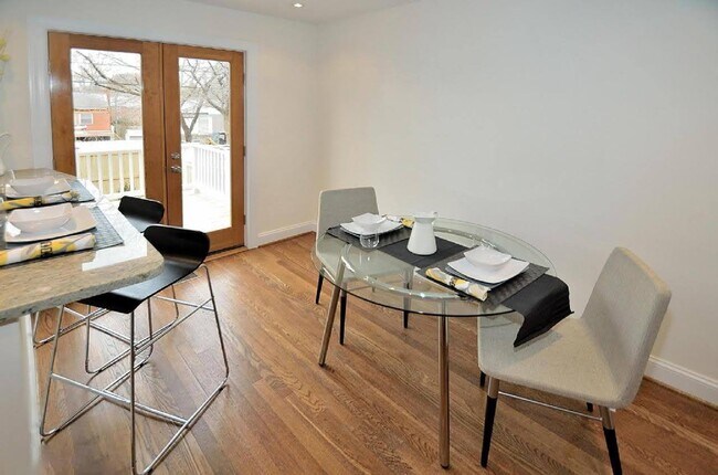 Foto del edificio - 209 Wesmond Dr