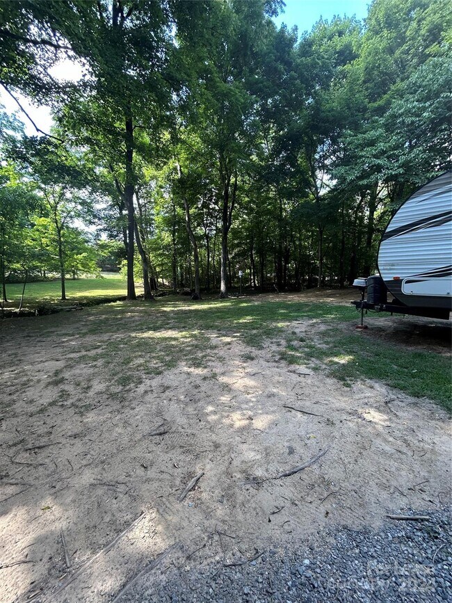 8001 Buckingham Ln, Harrisburg, NC 28075 Room for Rent in Harrisburg