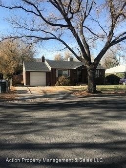 Primary Photo - 1222 S Montgomery St