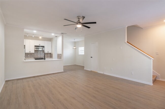 Foto del edificio - 9850 Pagewood Ln