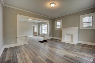 Building Photo - 721 N 21st St