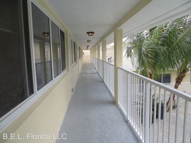 Building Photo - 4552 Bougainvilla Dr