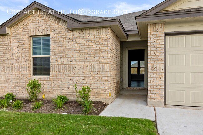 Building Photo - 7116 Canadian Dr