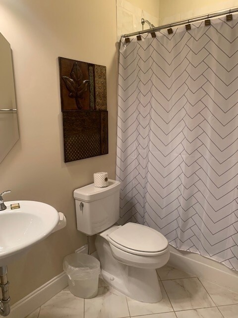 Full Bath - 6832 Main St