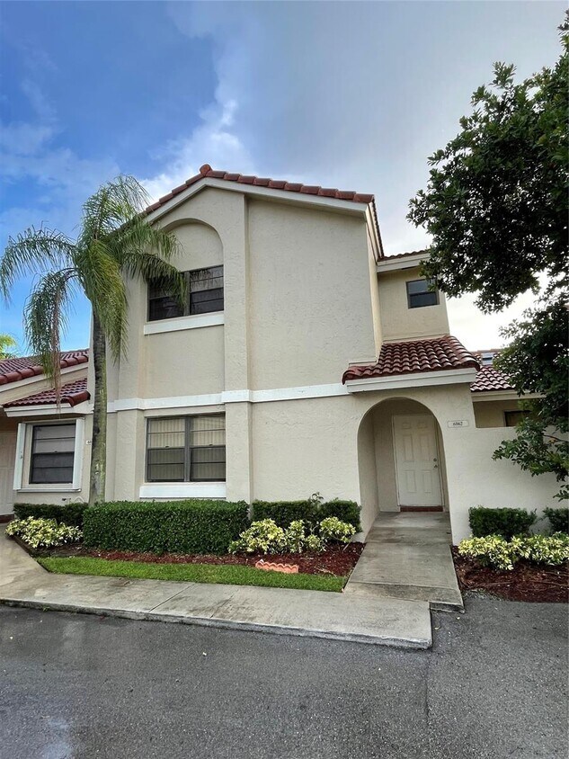 Primary Photo - 6062 NW 170th Ln