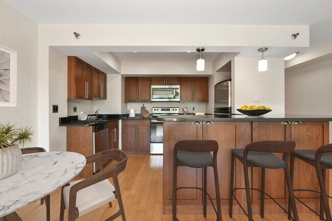 Foto del edificio - 1609 Beacon St