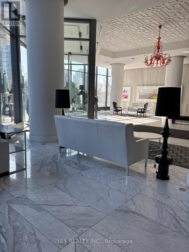 Photo du bâtiment - 90 PARKLAWN ROAD W