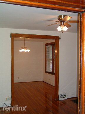 Building Photo - 5218 N Wolcott Ave