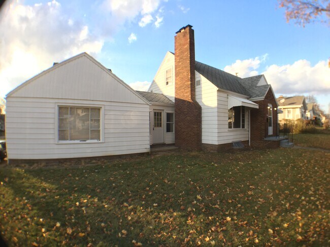 Foto del edificio - 1470 Brown St
