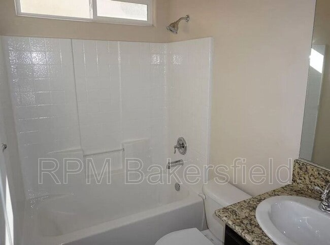 Building Photo - 5605 Beacon Ridge Ct