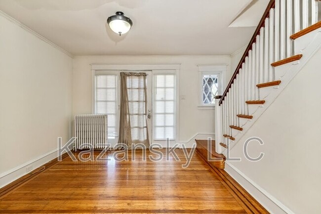 Photo - 6737 N Lawrence St House