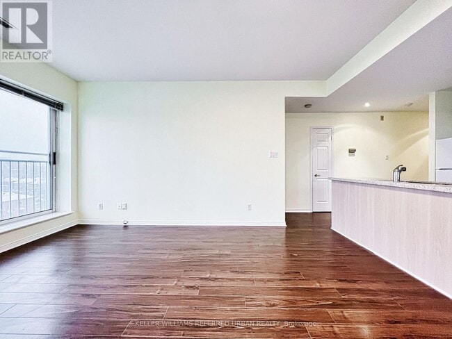 Photo du bâtiment - 406-600 EGLINTON Ave