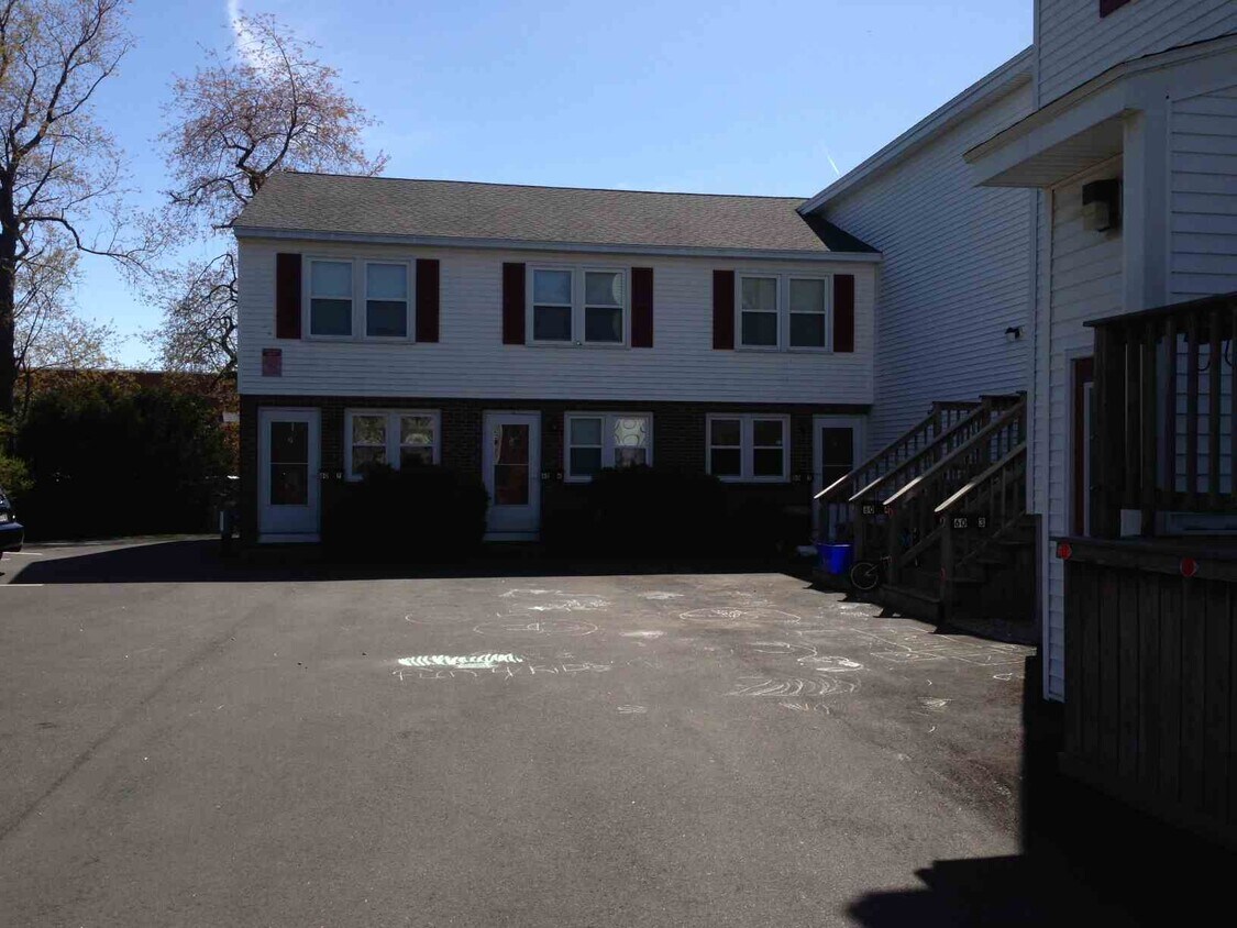 Front of Building - 60 Walton St