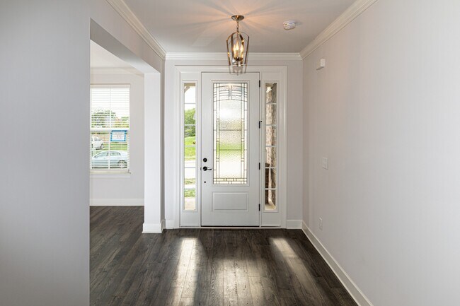 Foto del edificio - 5032 Ozment Dr