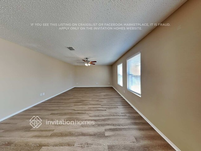 Building Photo - 3015 Cesareo Dr