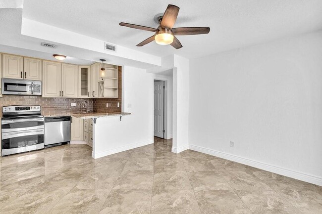 Foto del edificio - 1837 NE 48th Ct