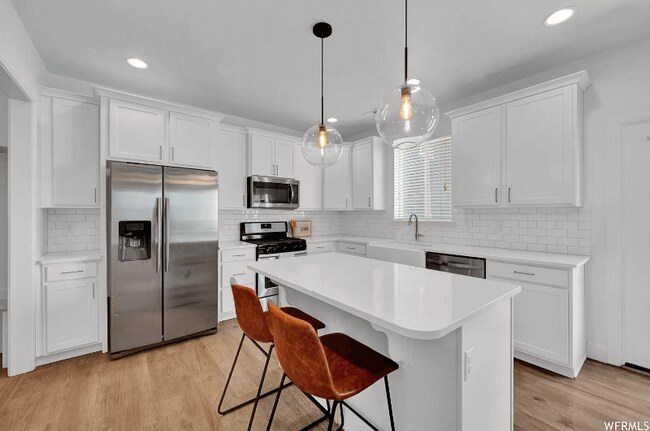 Building Photo - 7759 N Maverick Way