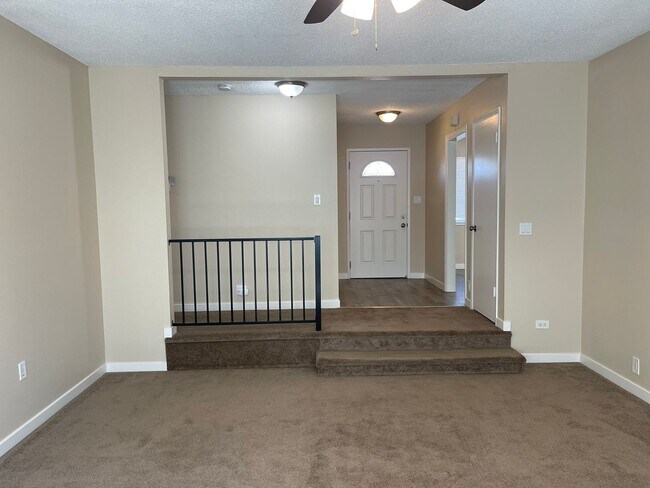 Foto del edificio - Concord Beautiful 3 bedroom 2 bath home, 1...