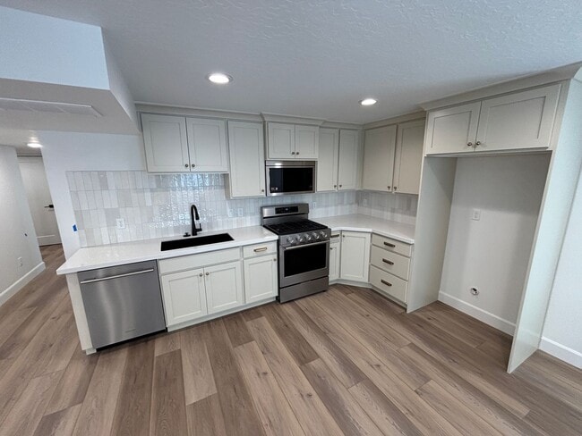 Building Photo - 1063 Chokecherry St
