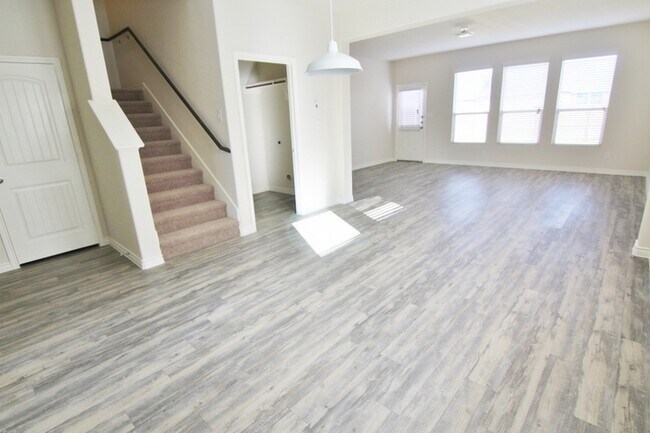 Building Photo - Millbrook - 1931 Mosley Dr, Lancaster, TX,...