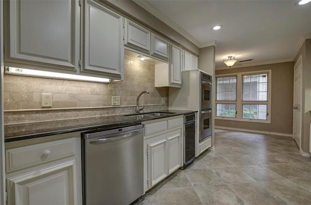 Foto del edificio - 4142 Woodcreek Dr