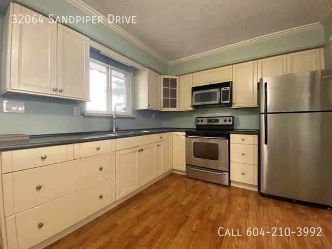 Building Photo - Home on Sandpiper Drive