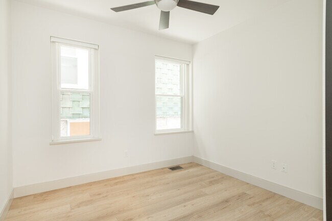 Building Photo - 178 Saint Alphonsus St