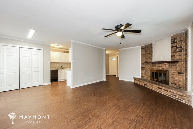Building Photo - 709 Lawndale Dr