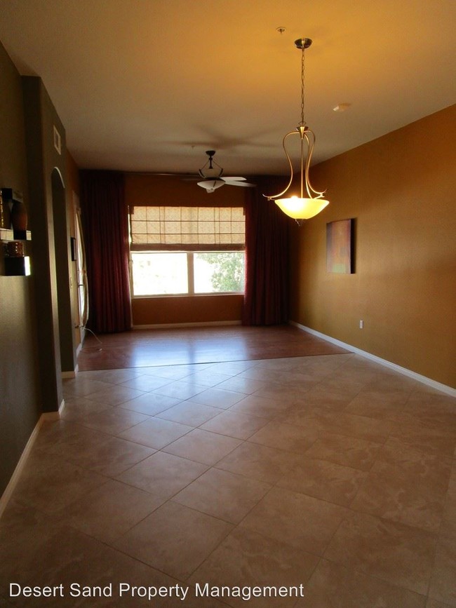 Building Photo - 2 br, 2 bath Apartment - 44 E Serene Ave #306
