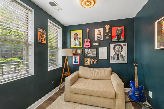 Foto del edificio - 2504 S Calumet Ave