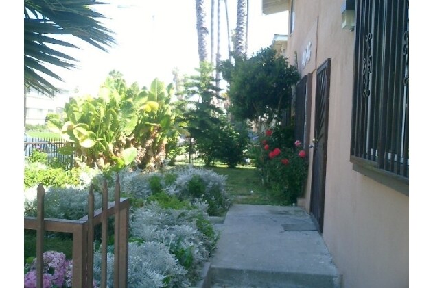 Foto del edificio - 4046 Nicolet Ave