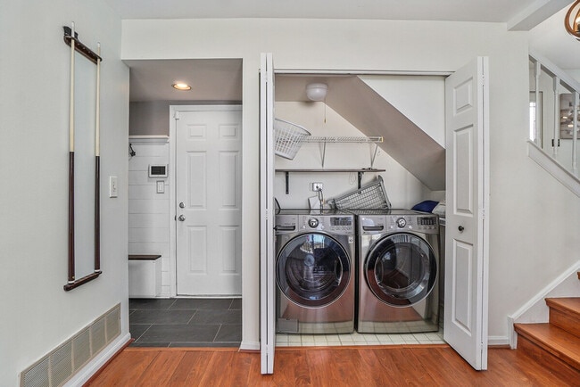 Foto del edificio - 1191 Easton Dr