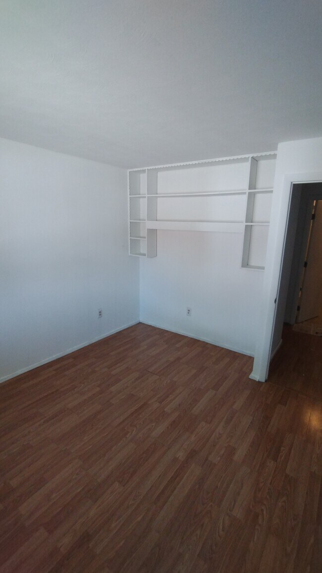Building Photo - 121 Blairwood Dr