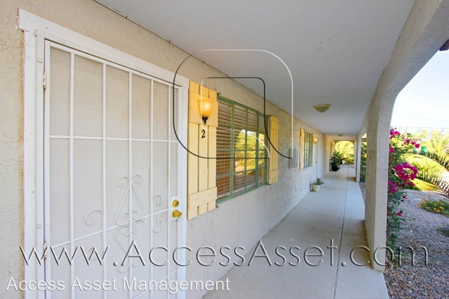 Building Photo - 78660 Avenida La Fonda