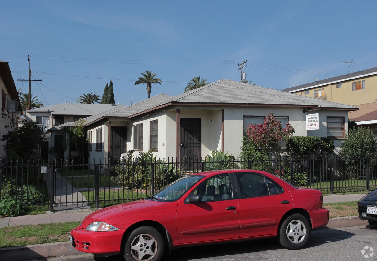 Foto principal - 7109 Templeton St