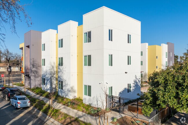 Contexto de construcción alternativo - 39th & Broadway Senior Apartments