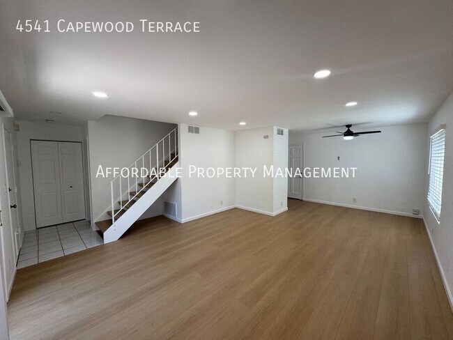 Foto del edificio - 4541 Capewood Terrace