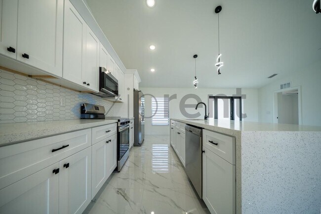 Foto del edificio - 4117 NE 16th Ave